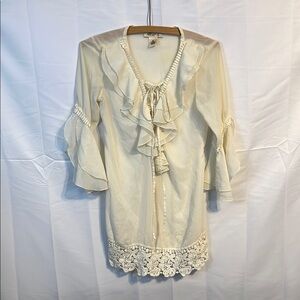 Y2k Arden B. Cream Ruffled Blouse with Lace crochet Trim